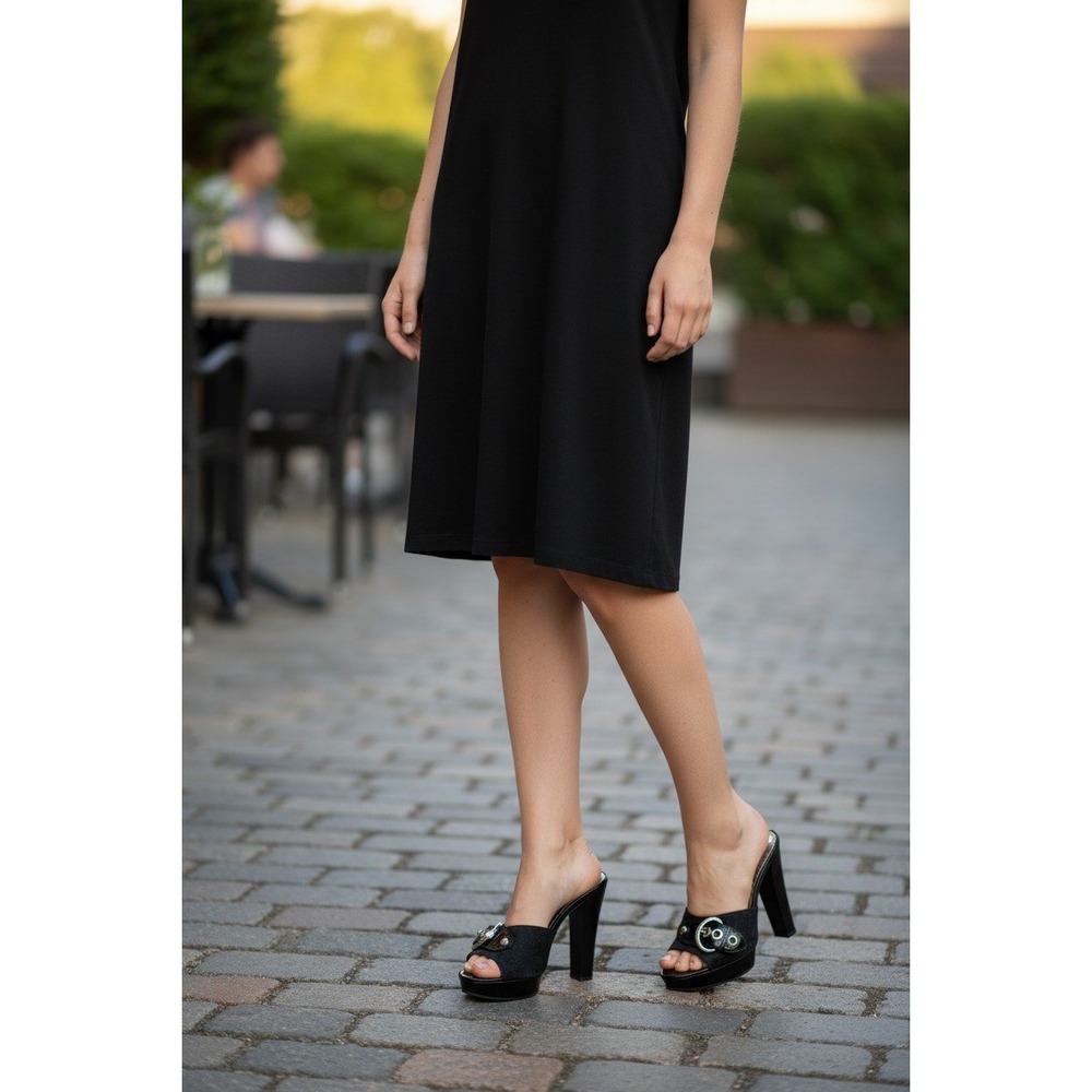 BCBGIRLS Black Monogram Platform Mule Sandals Buckle Block Heel Size 8.5 38.5